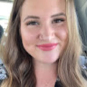 Meet your Posher, Courtney